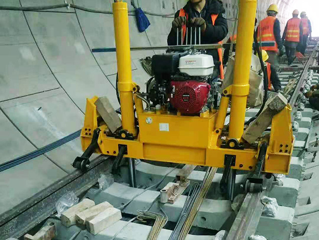 中鐵四(si)局北京(jīng)地鐵施(shī)工